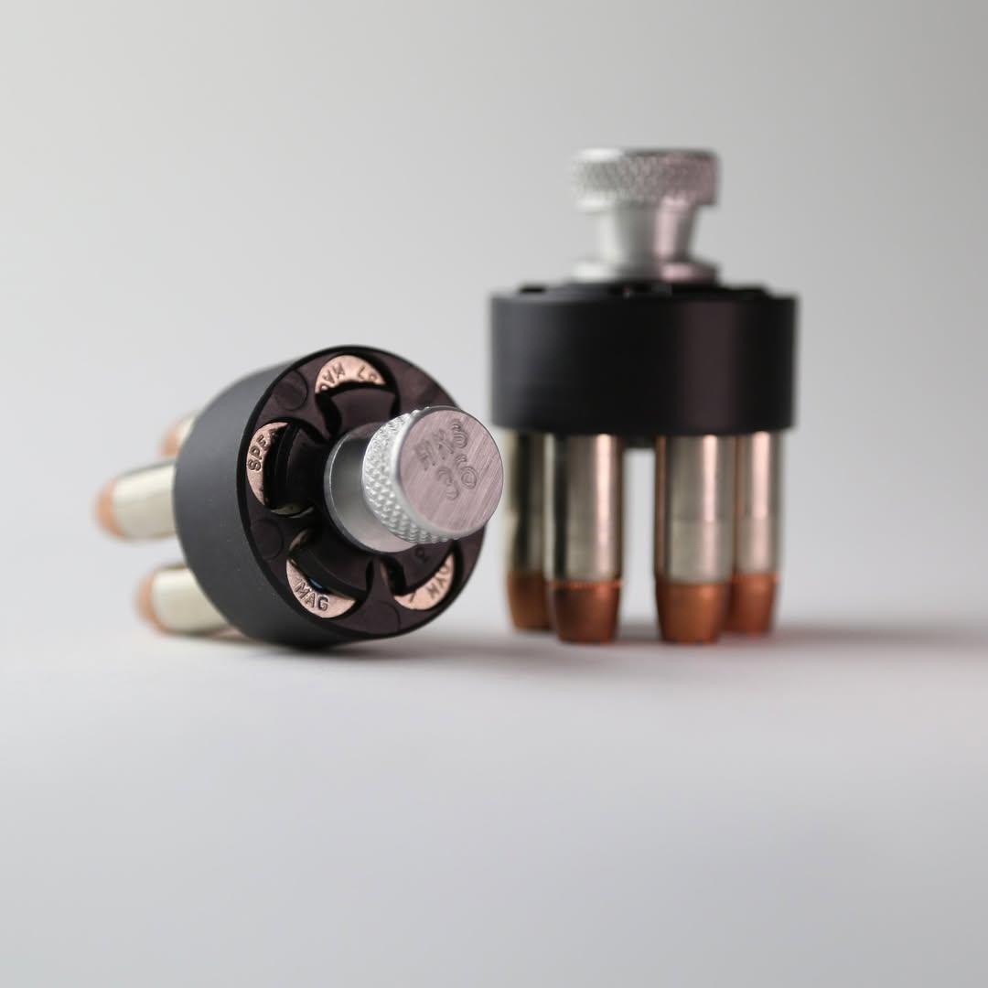 Revolver speedloaders