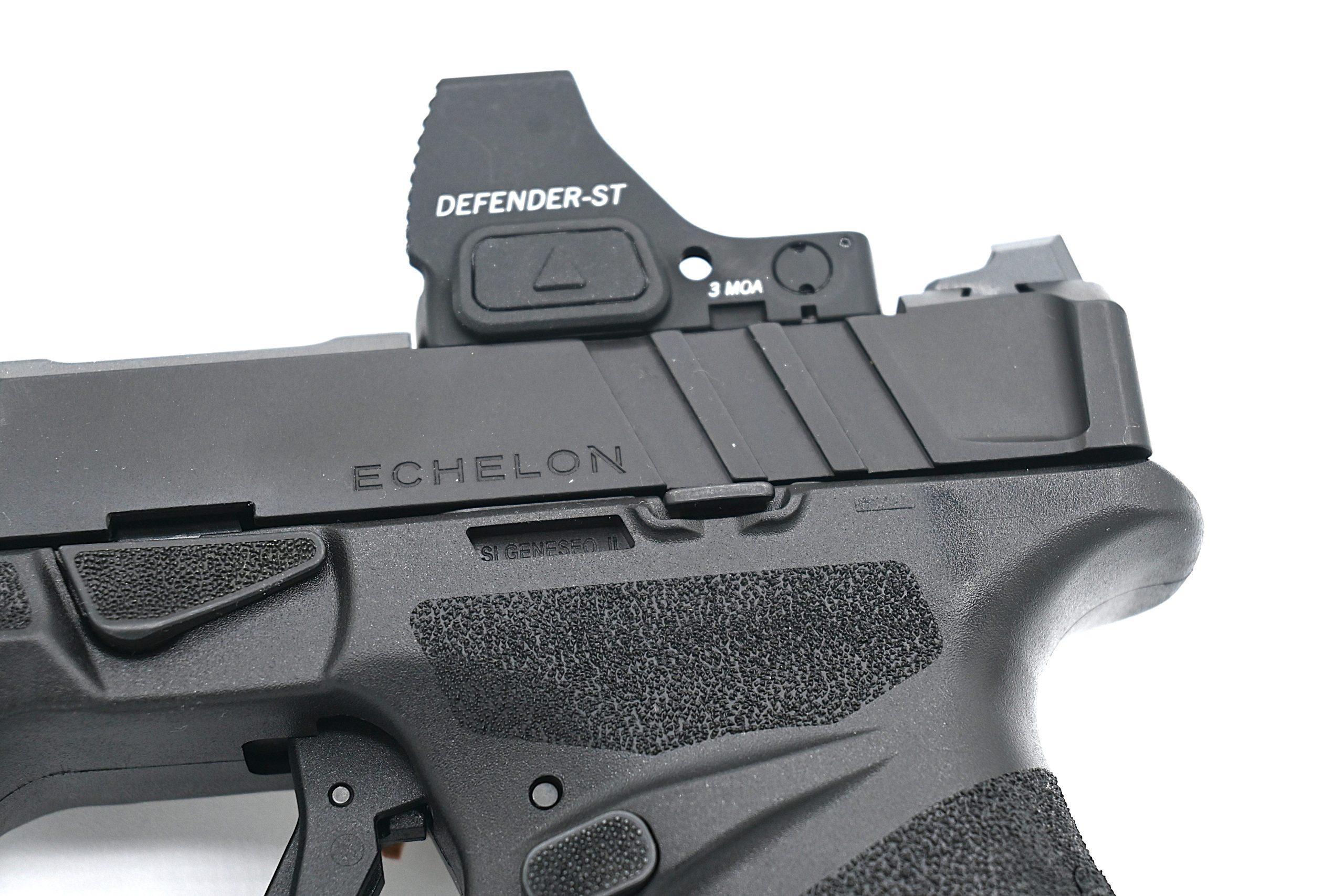 Direct mount via the VIS sits the optic measurably lower than a plate-mounted system — the difference in sight height affects both the shooting experience and holster compatibility.