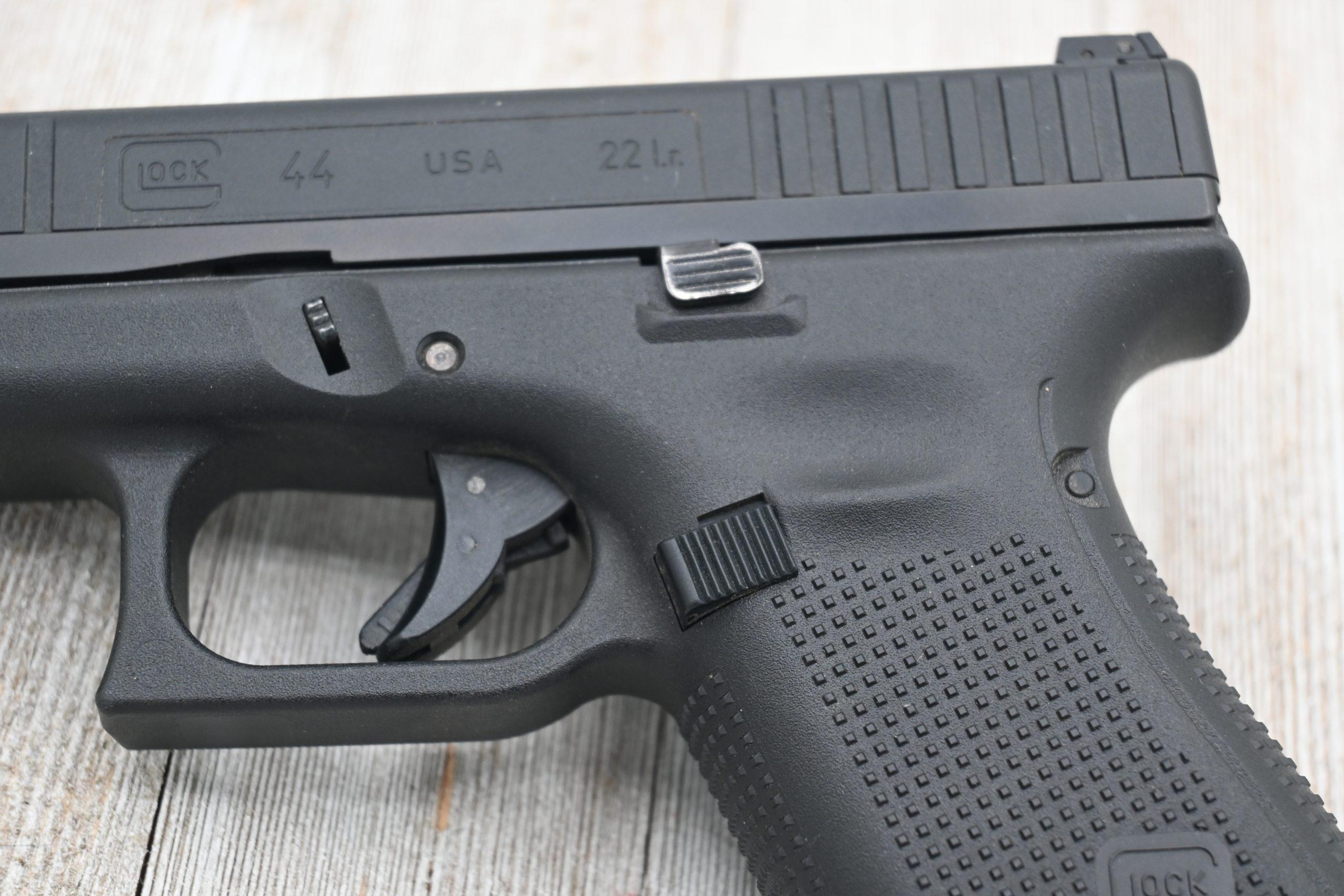Our Lyman trigger pull gauge averaged 5.1 pounds on the Glock 44.