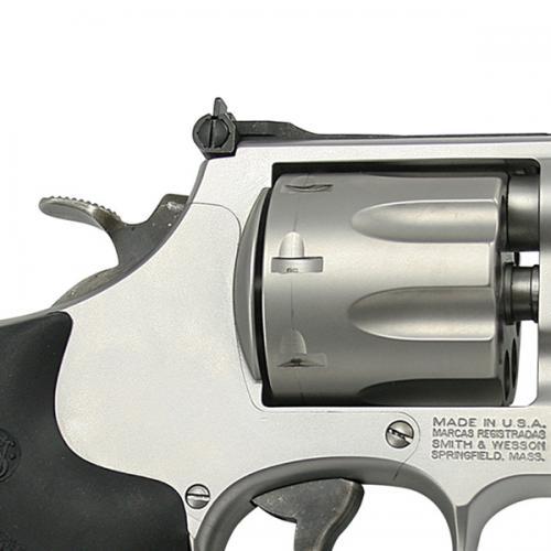The Model 627 Pro packs 8 rounds into the cylinder.