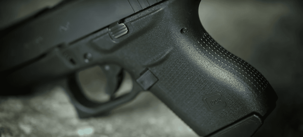 The G43's grip has no real stippling to speak of, but the grip angle and contour helps with control.