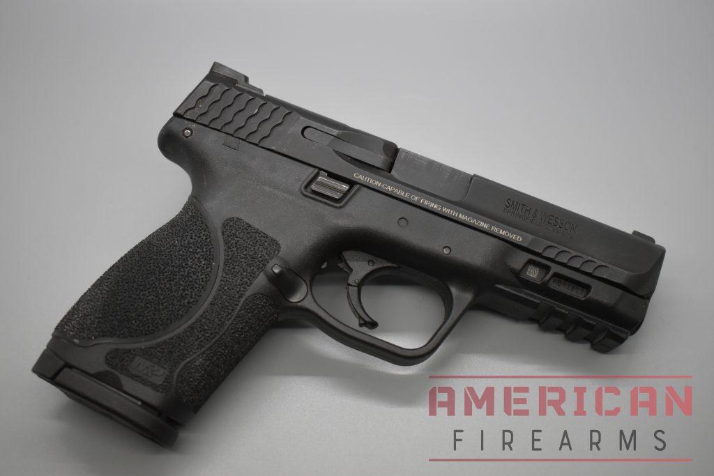 The 18-degree grip angle and aggressive grip stippling gives the Shield a serious focus on control. It has also contributed to the pistol's popularity.