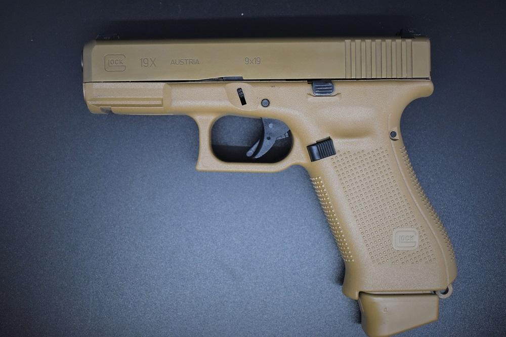 The Glock 19x uses the grip from the G17 but the slide of the G19, which gives you 17+1 capacity (making it as tall as the G17) but only as long as the G19.