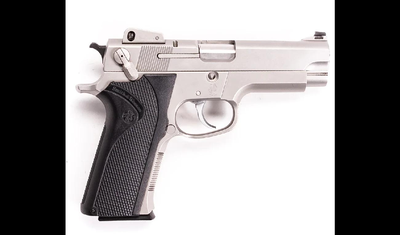 The SW Model 4006 was the first commercial firearm chambered in .40 S&W.