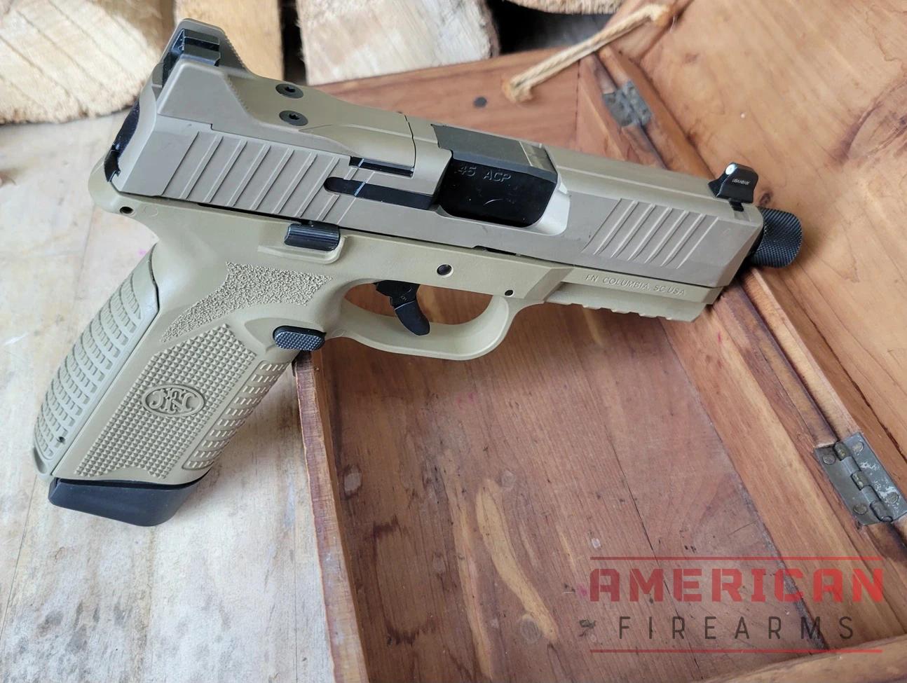 The FN 545 looks like a scaled-up 509, because it largely is.